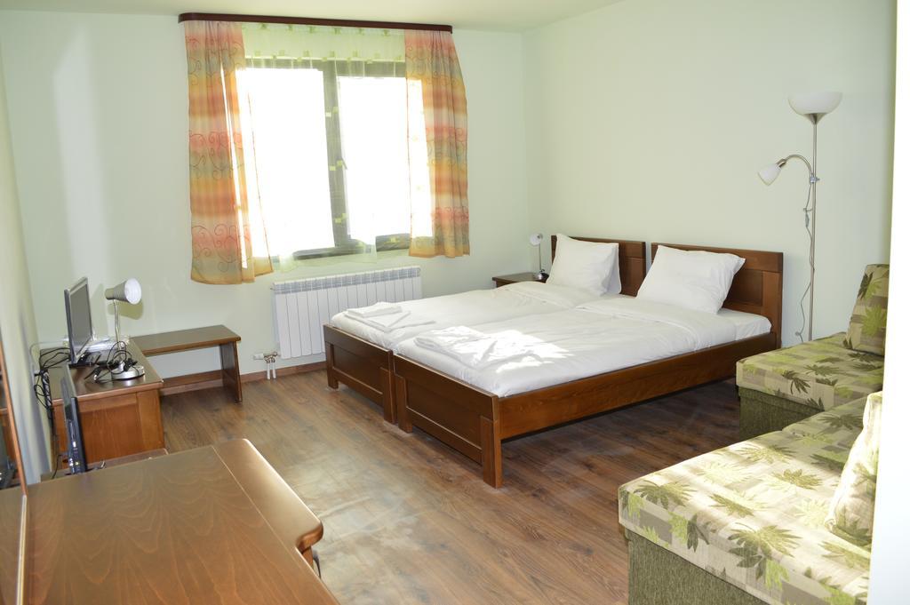 De-Yan Guest House 奥雷沙克 客房 照片