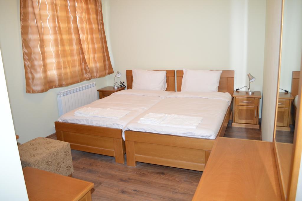 De-Yan Guest House 奥雷沙克 客房 照片